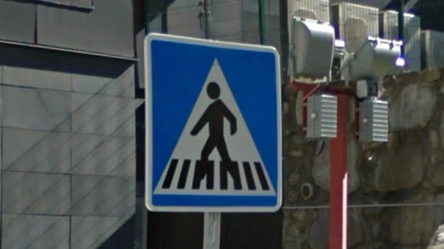 andorra-pedestrian-sign-1-placeholder