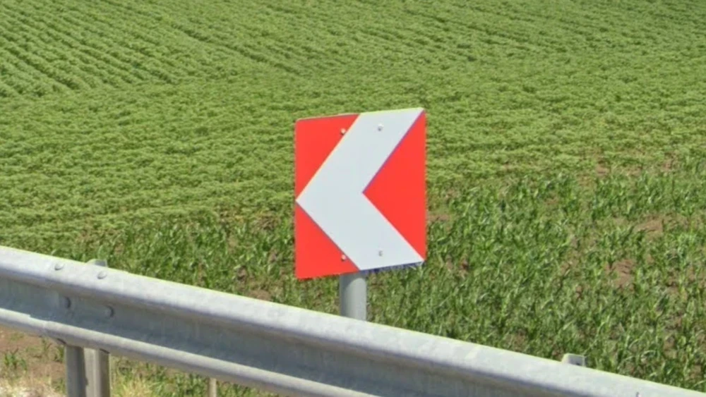 hungary-chevron-1-placeholder