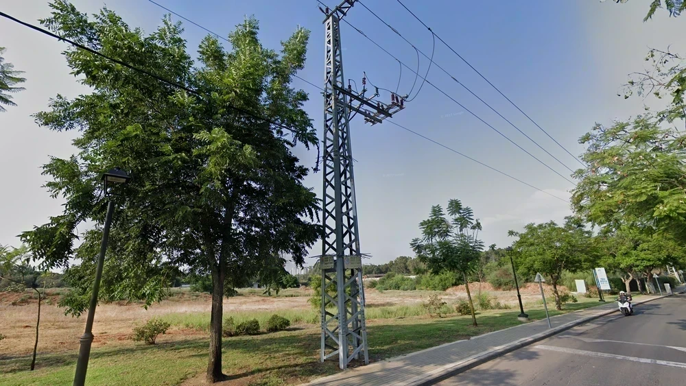israel-pole-1-placeholder