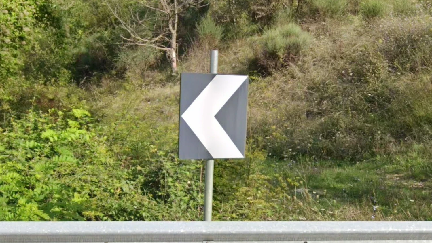 italy-chevron-1-placeholder