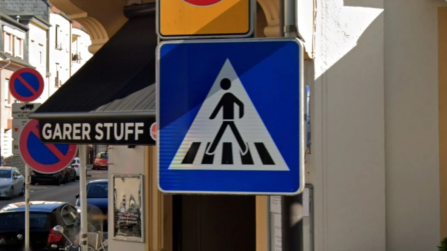 luxembourg-pedestrian-sign-1-placeholder