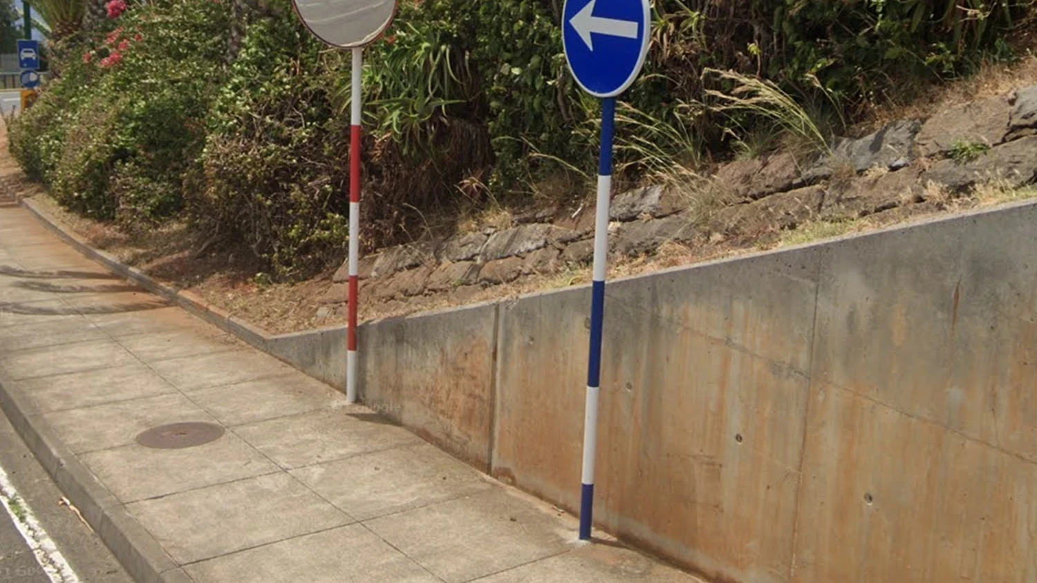 madeira-sign-post-1-placeholder