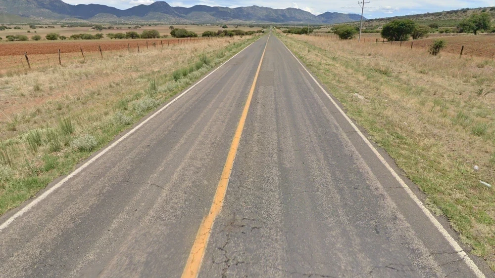mexico-road-lines-1-placeholder