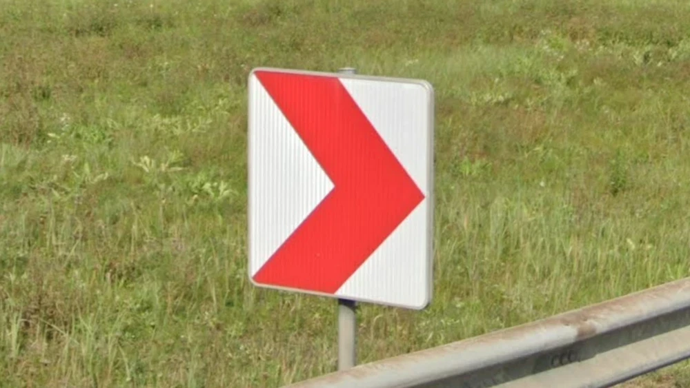slovenia-chevron-1-placeholder